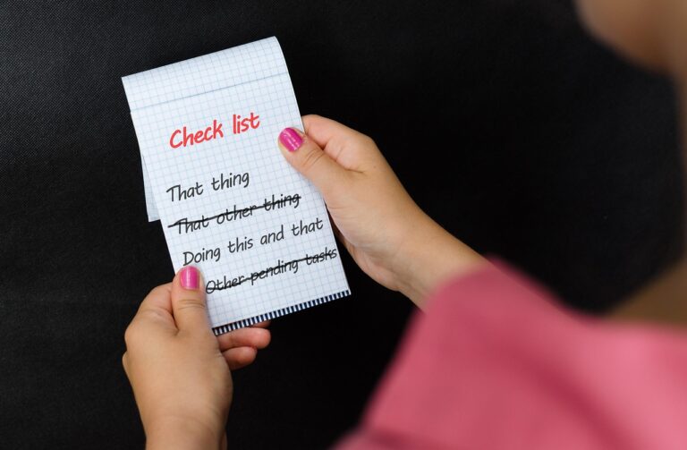 Praktische Gebrauchtwagen Checkliste für den sicheren Kauf eines Kinderwagens Gebrauchtwagen Checkliste für sicheren Kauf eines geprüften Kinderwagens