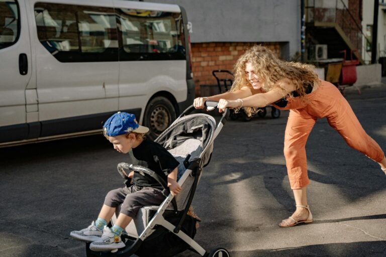 Kompakte Kinderwagen für kleine Wohnungen: So findest du das ideale Modell Kompakter Kinderwagen ideal für Wohnungen mit begrenztem Platzangebot