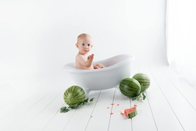 Minimalistisch Baby ausstatten und den Alltag entspannt gestalten Illustration zum Thema Minimalistisch Baby